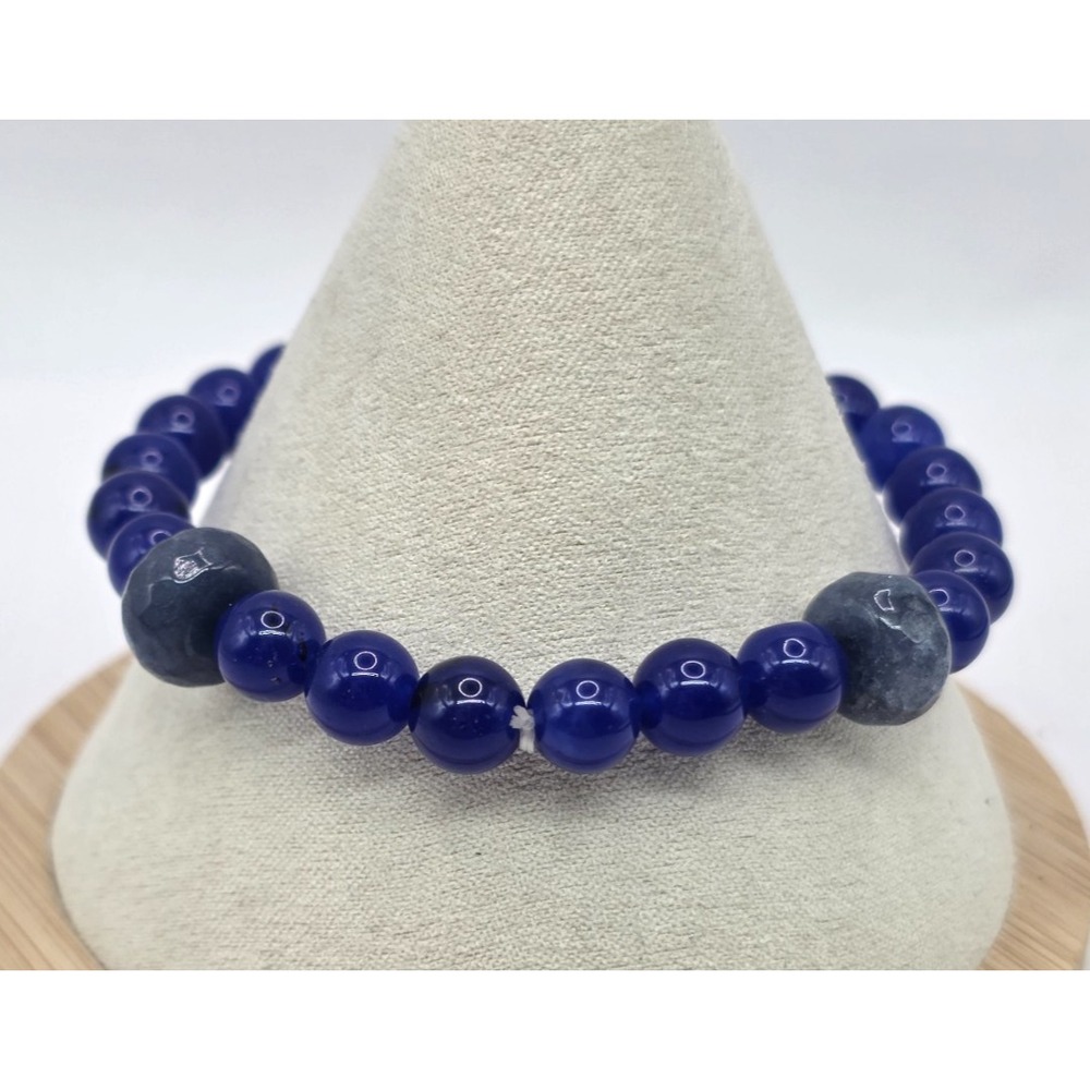 Blue Jade Gemstone Stretchy Bracelet Size 7 Round Beads 8 mm 95 Carats NWOT